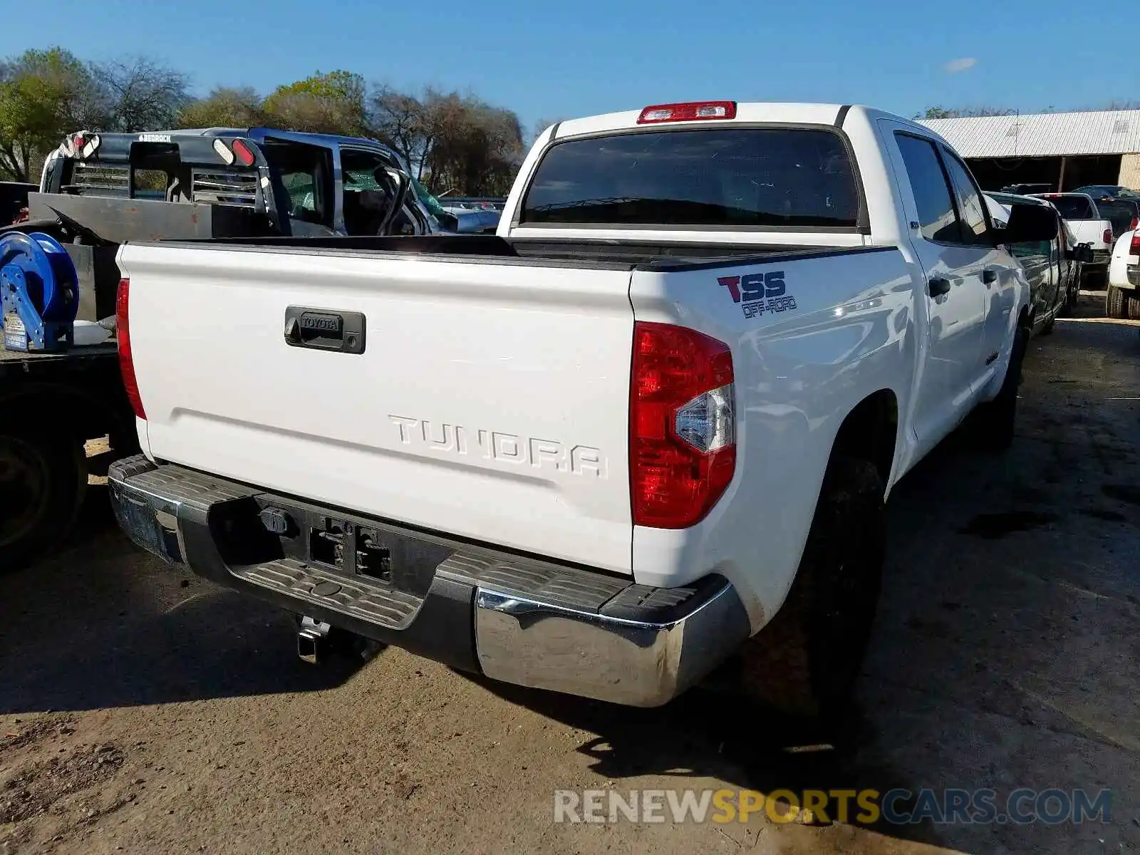 4 Photograph of a damaged car 5TFEM5F14KX134852 TOYOTA TUNDRA 2019