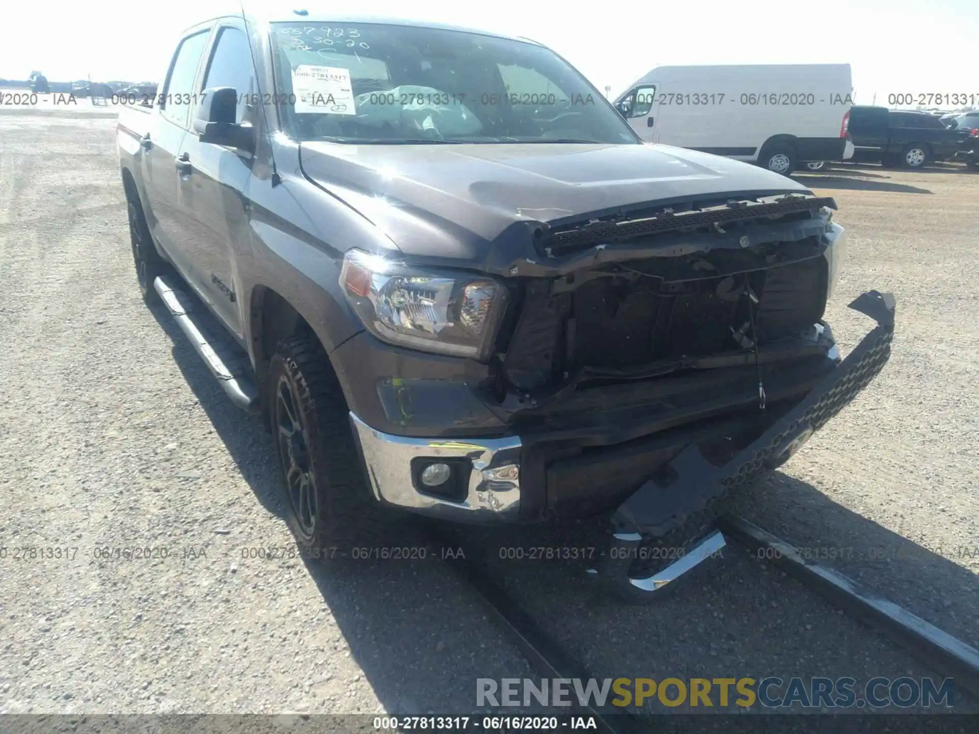 6 Photograph of a damaged car 5TFEM5F14KX137752 TOYOTA TUNDRA 2019