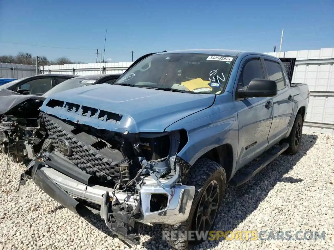 2 Photograph of a damaged car 5TFEM5F14KX139520 TOYOTA TUNDRA 2019