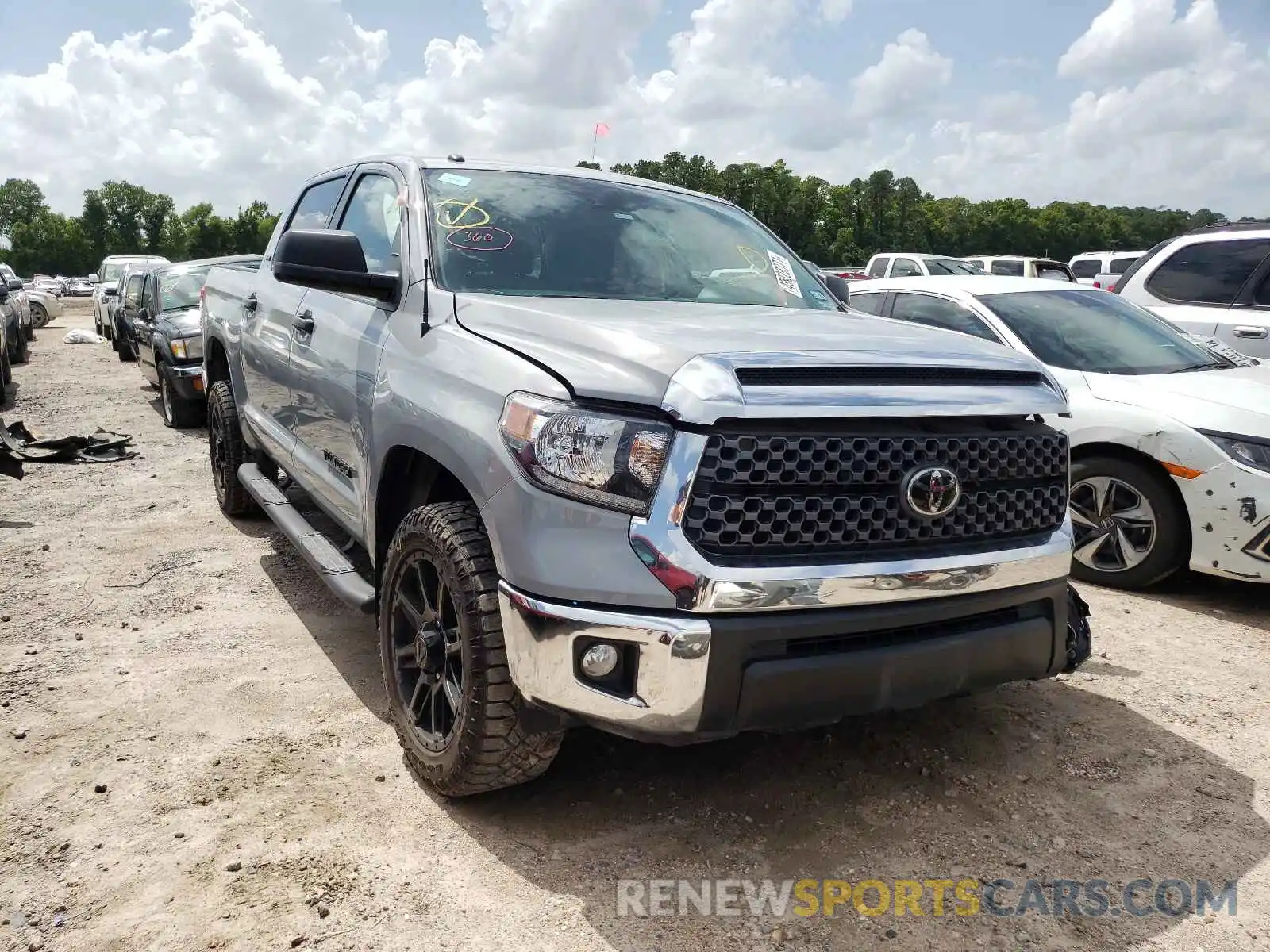 1 Photograph of a damaged car 5TFEM5F15KX142765 TOYOTA TUNDRA 2019