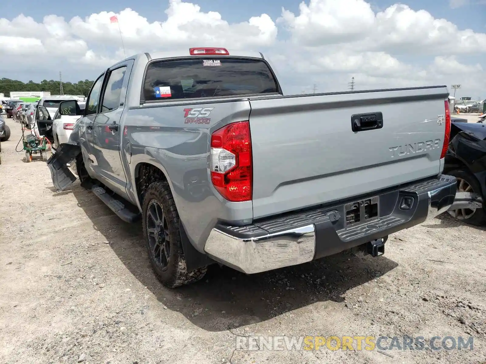 3 Photograph of a damaged car 5TFEM5F15KX142765 TOYOTA TUNDRA 2019