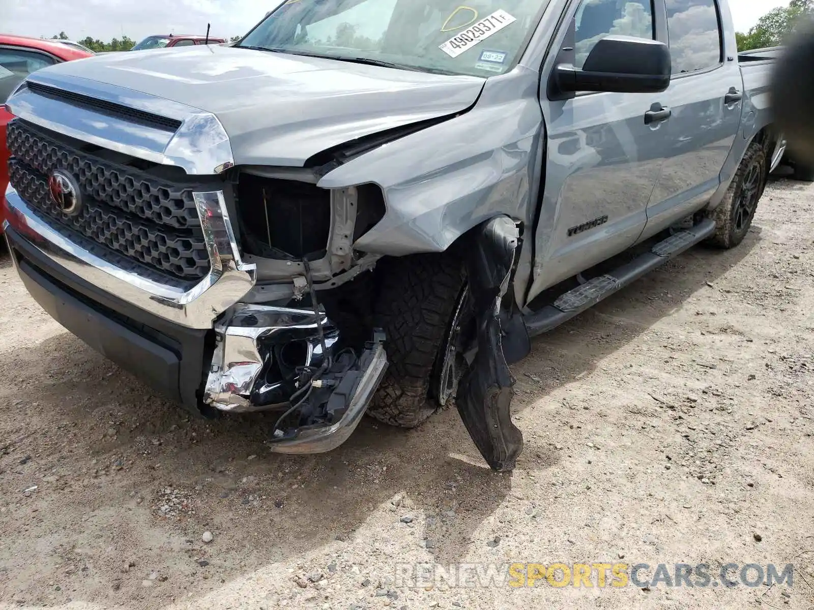 9 Photograph of a damaged car 5TFEM5F15KX142765 TOYOTA TUNDRA 2019