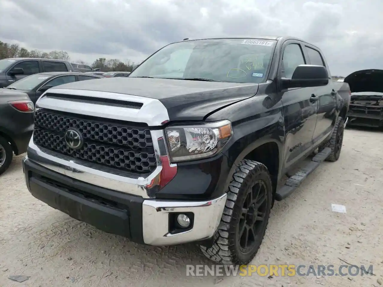 2 Photograph of a damaged car 5TFEM5F16KX139633 TOYOTA TUNDRA 2019