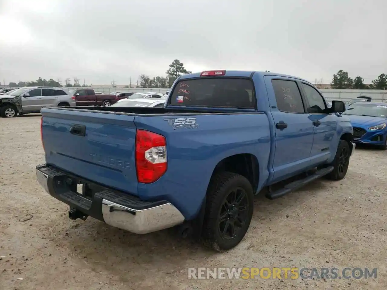 4 Photograph of a damaged car 5TFEM5F17KX137034 TOYOTA TUNDRA 2019