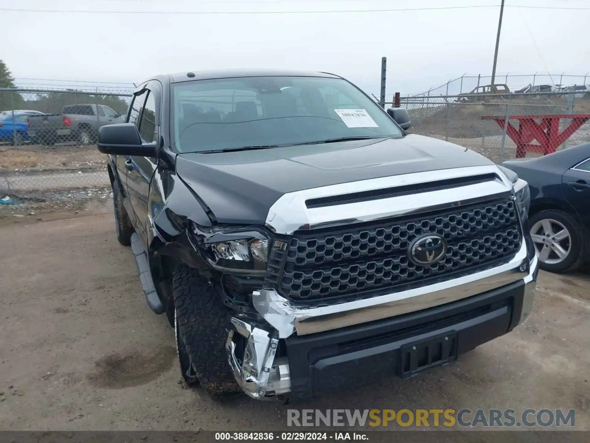 1 Photograph of a damaged car 5TFEM5F17KX140127 TOYOTA TUNDRA 2019