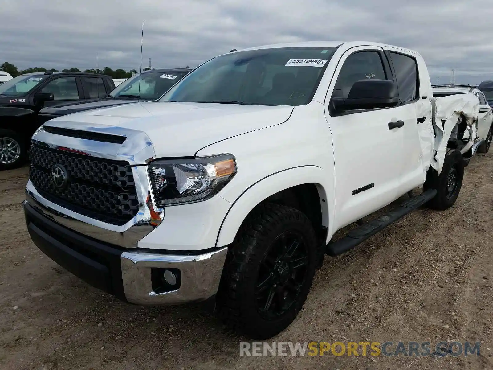 2 Photograph of a damaged car 5TFEM5F18KX135728 TOYOTA TUNDRA 2019