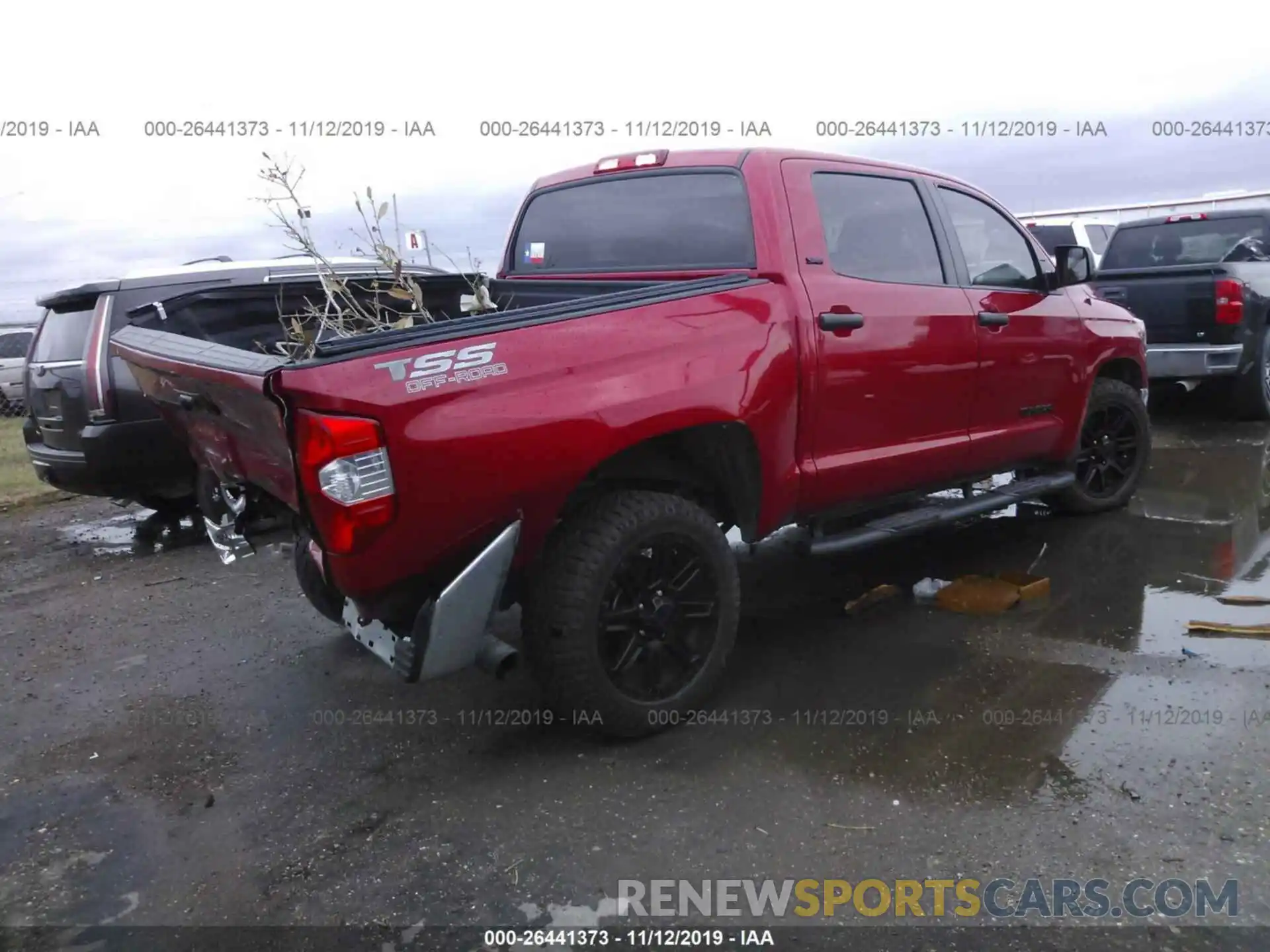 4 Фотография поврежденного автомобиля 5TFEM5F18KX137124 TOYOTA TUNDRA 2019