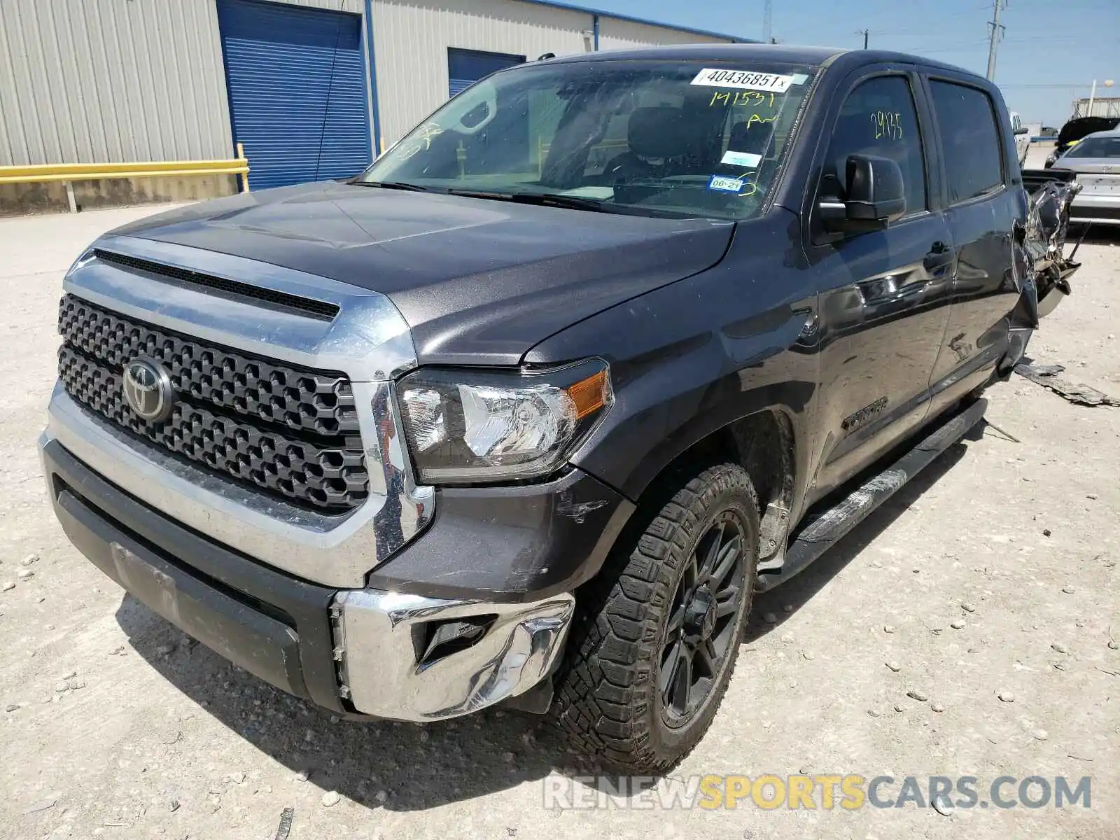 2 Фотография поврежденного автомобиля 5TFEM5F18KX141531 TOYOTA TUNDRA 2019