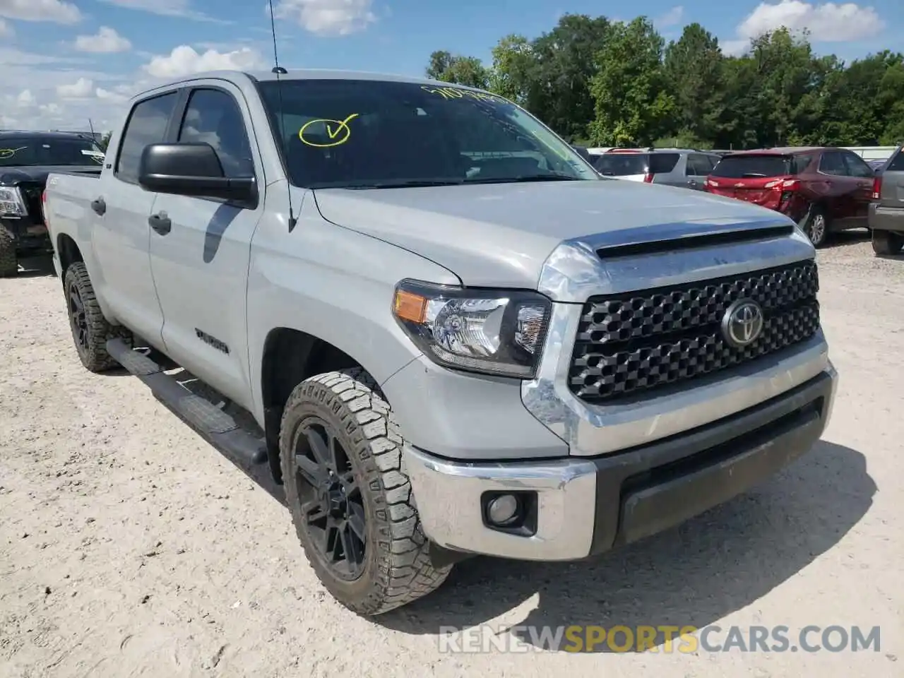 1 Photograph of a damaged car 5TFEM5F19KX142218 TOYOTA TUNDRA 2019