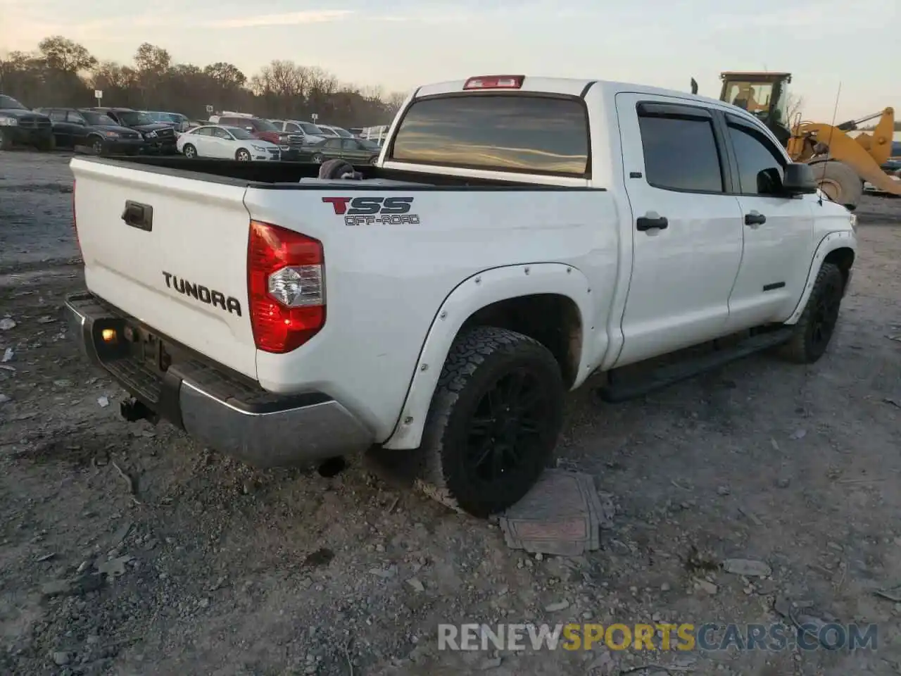 4 Photograph of a damaged car 5TFEM5F1XKX135326 TOYOTA TUNDRA 2019