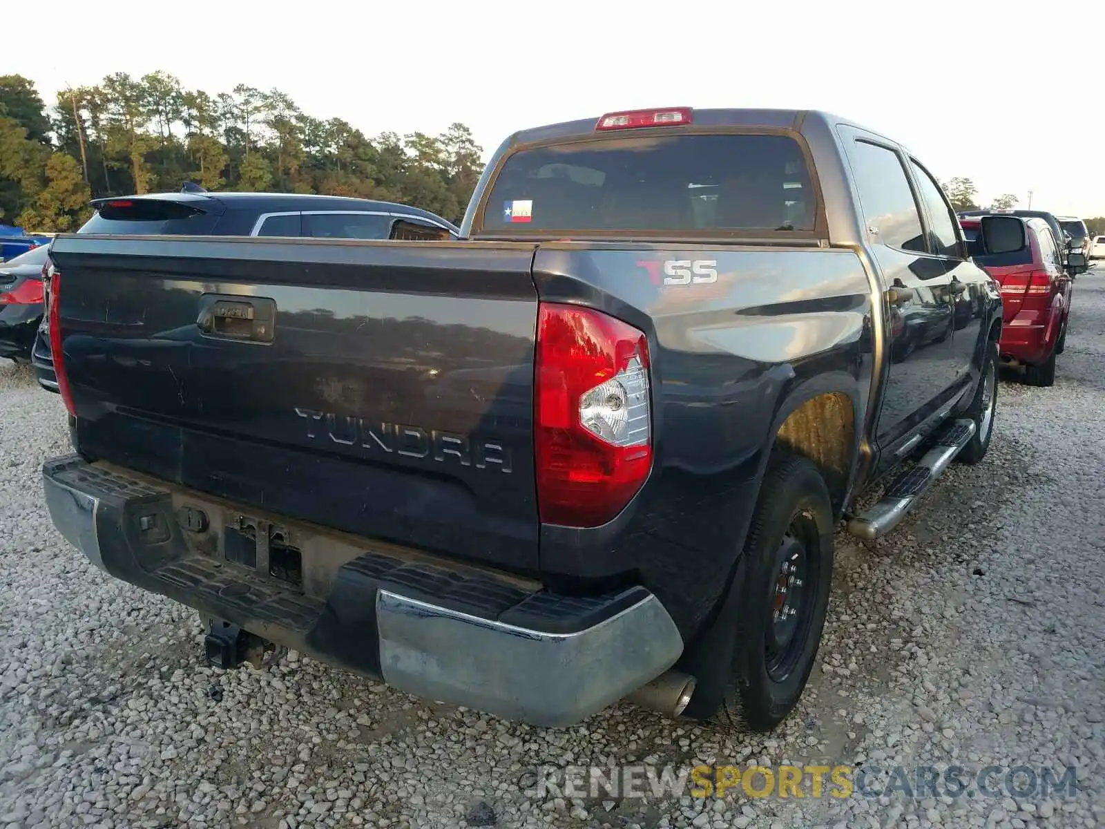 4 Photograph of a damaged car 5TFEM5F1XKX135715 TOYOTA TUNDRA 2019