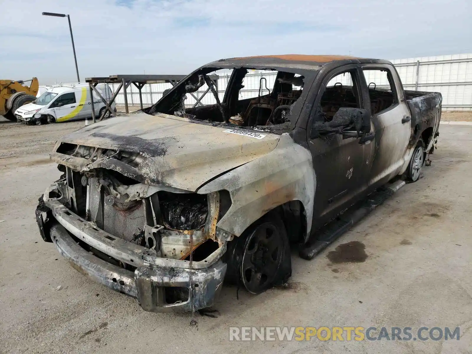 2 Photograph of a damaged car 5TFEM5F1XKX144740 TOYOTA TUNDRA 2019