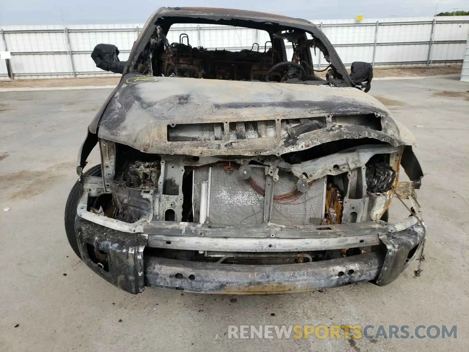 9 Photograph of a damaged car 5TFEM5F1XKX144740 TOYOTA TUNDRA 2019