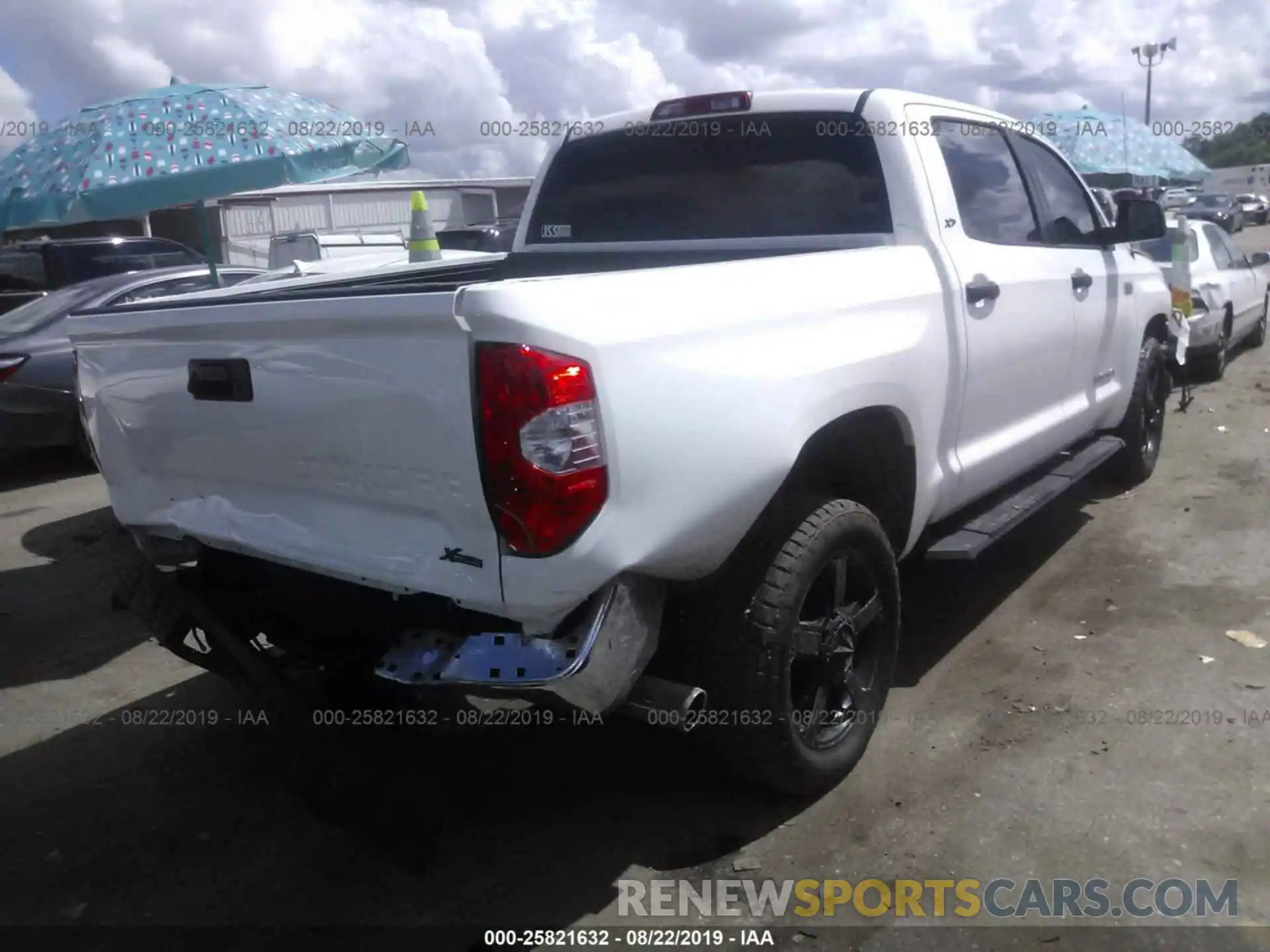 4 Photograph of a damaged car 5TFEY5F10KX253065 TOYOTA TUNDRA 2019