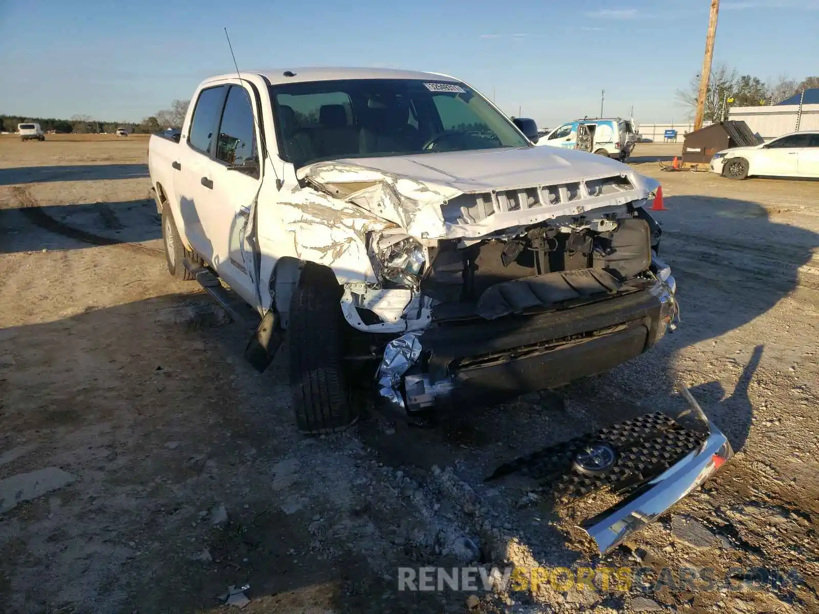 1 Photograph of a damaged car 5TFEY5F11KX245671 TOYOTA TUNDRA 2019