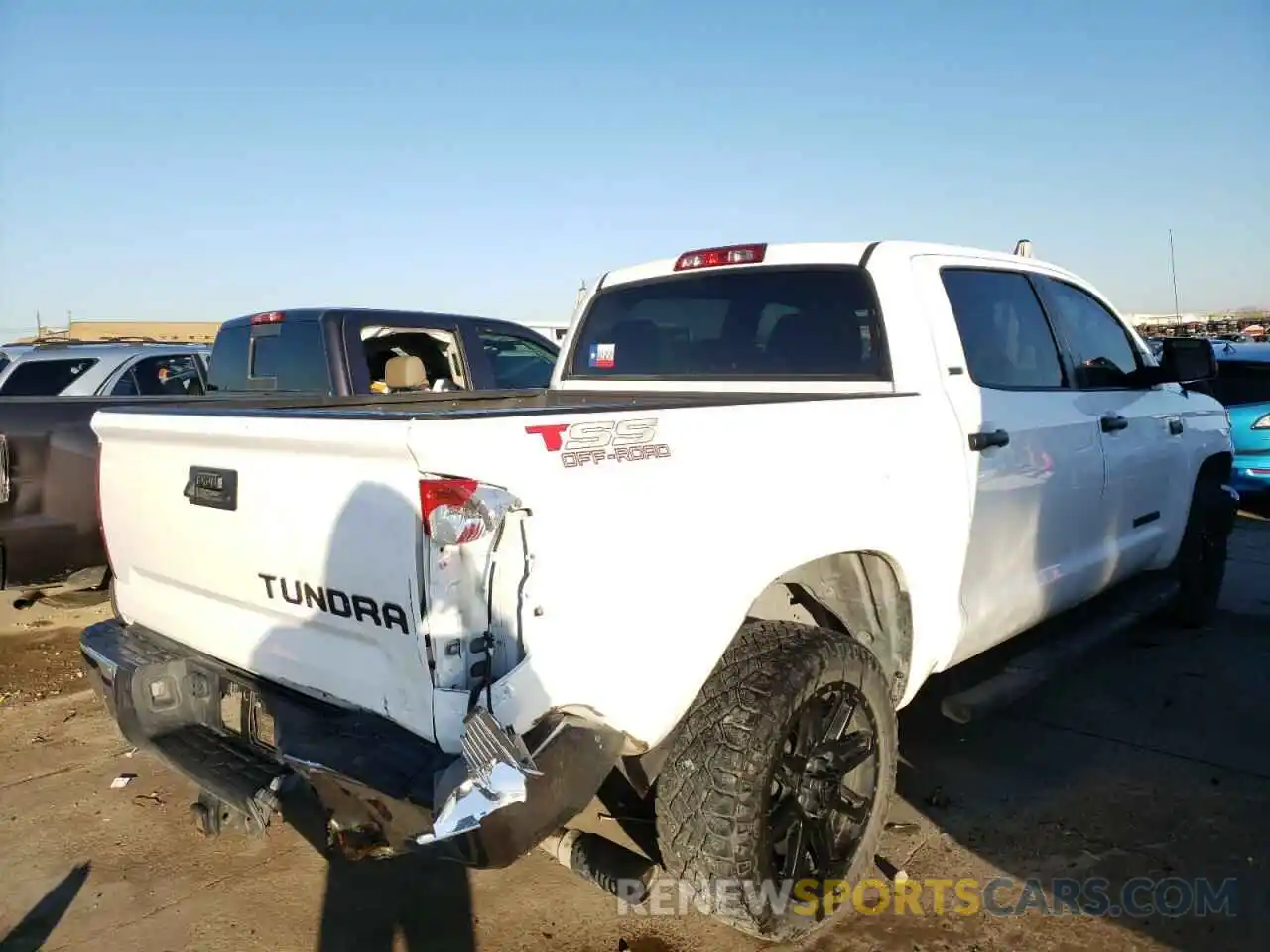 4 Фотография поврежденного автомобиля 5TFEY5F11KX253480 TOYOTA TUNDRA 2019