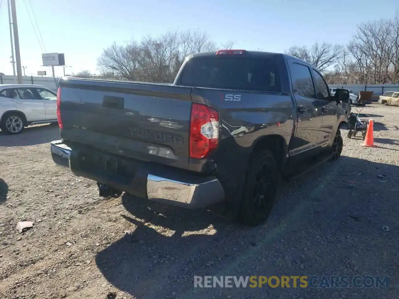 4 Фотография поврежденного автомобиля 5TFEY5F11KX255360 TOYOTA TUNDRA 2019