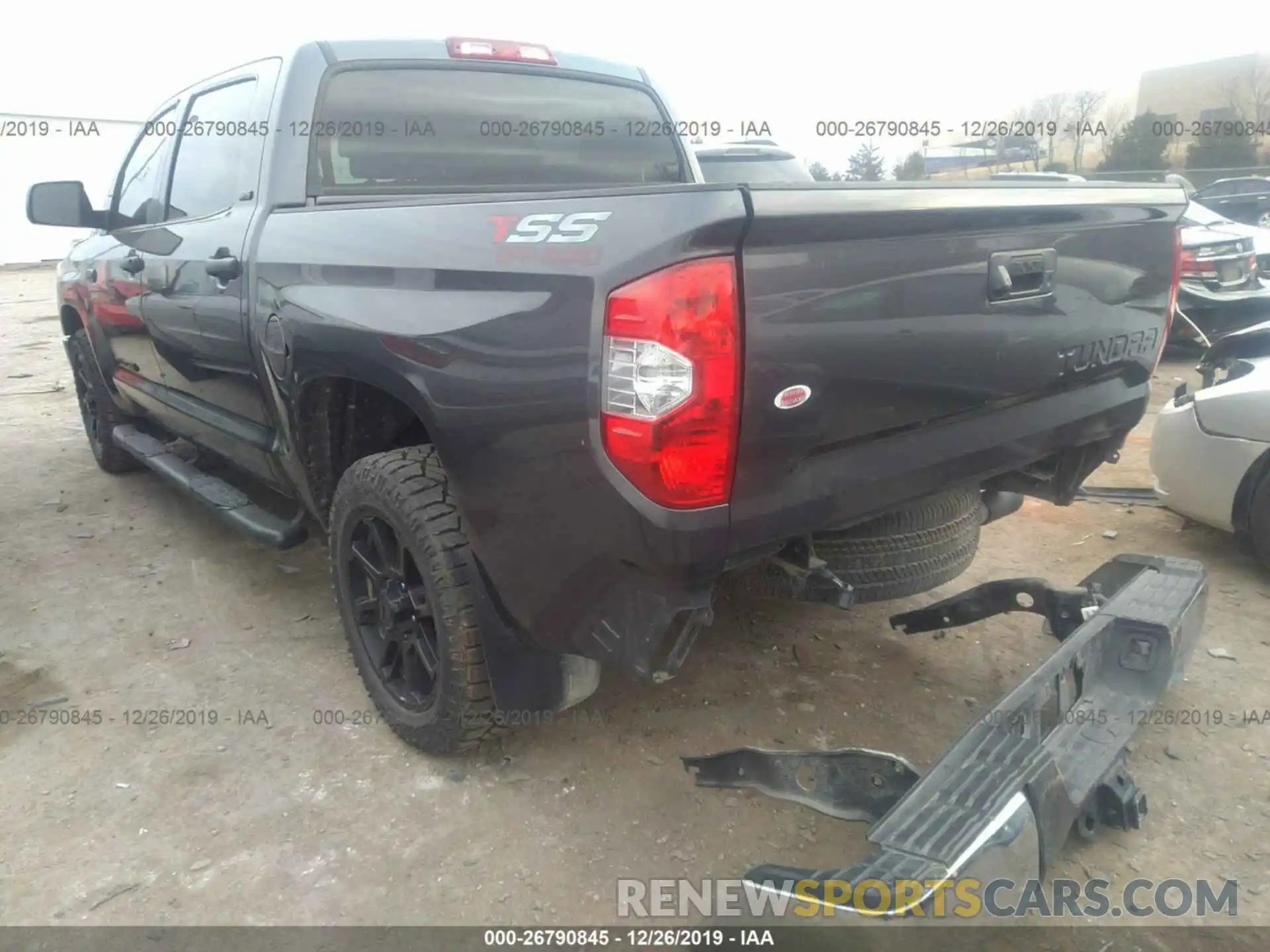 3 Фотография поврежденного автомобиля 5TFEY5F12KX247977 TOYOTA TUNDRA 2019