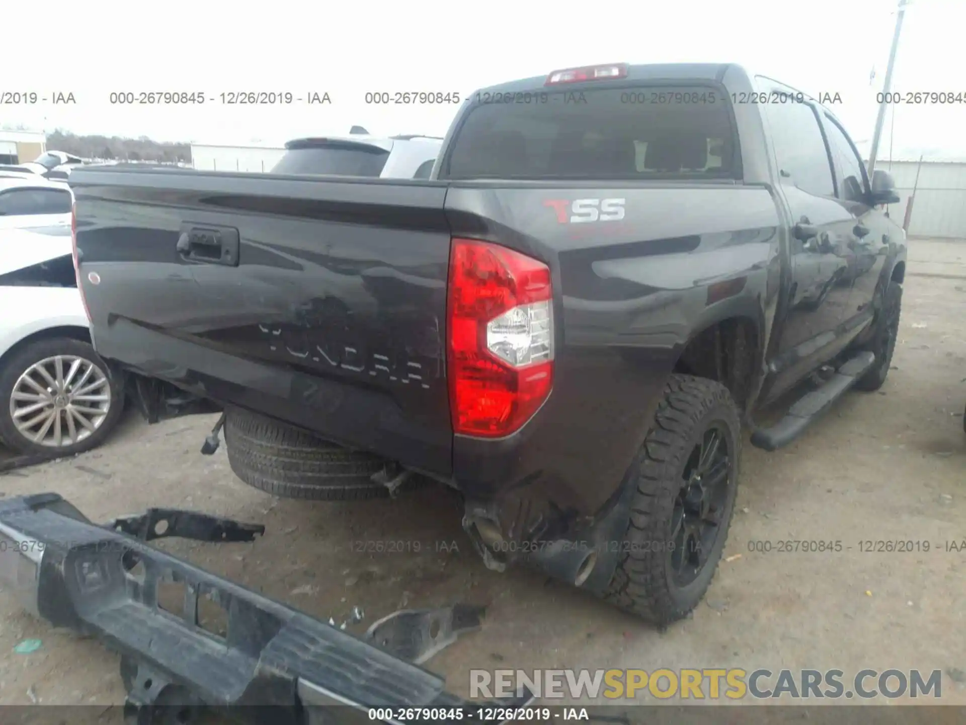 4 Фотография поврежденного автомобиля 5TFEY5F12KX247977 TOYOTA TUNDRA 2019