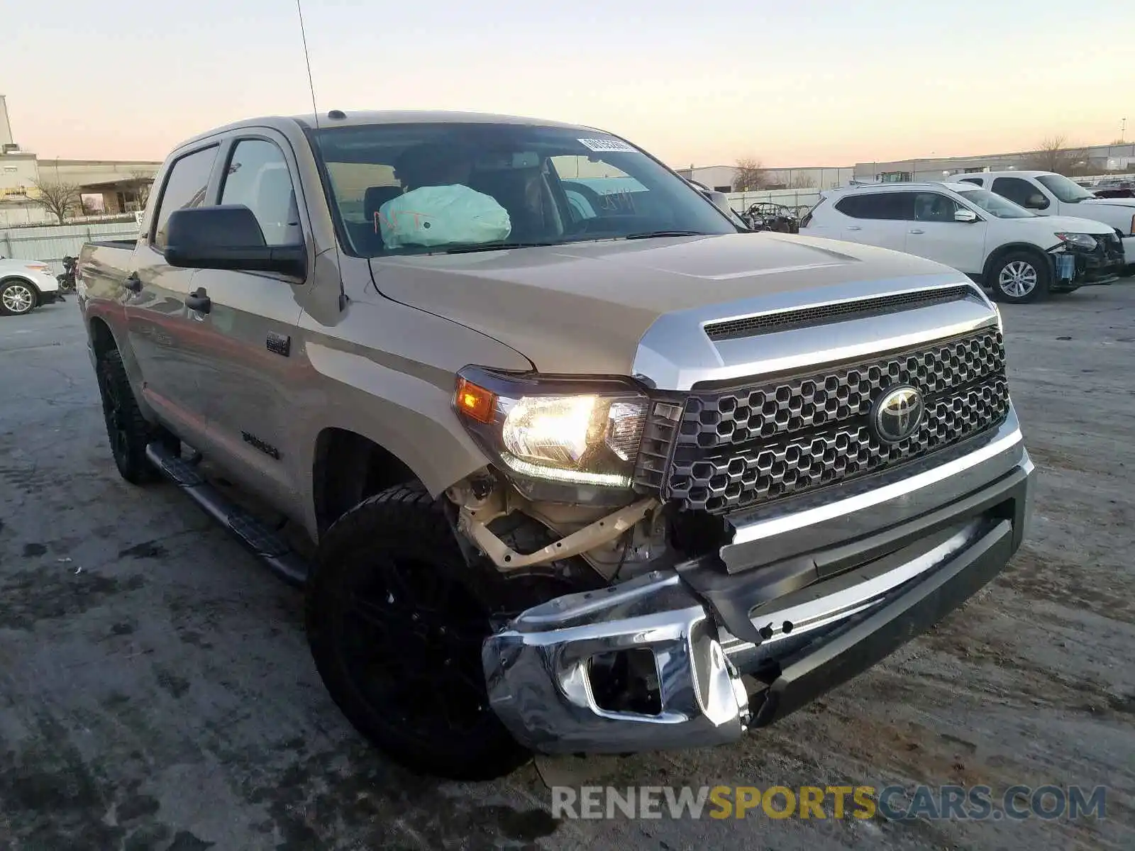 1 Photograph of a damaged car 5TFEY5F12KX248238 TOYOTA TUNDRA 2019