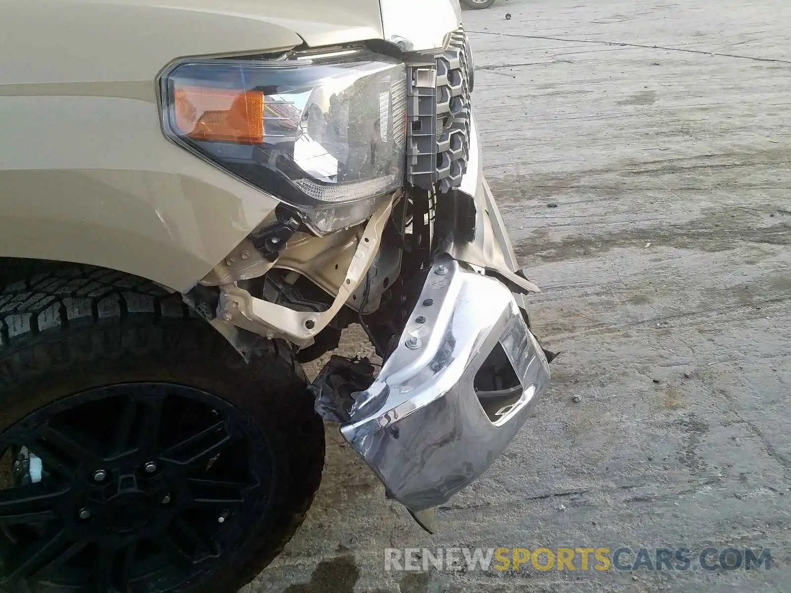 9 Photograph of a damaged car 5TFEY5F12KX248238 TOYOTA TUNDRA 2019