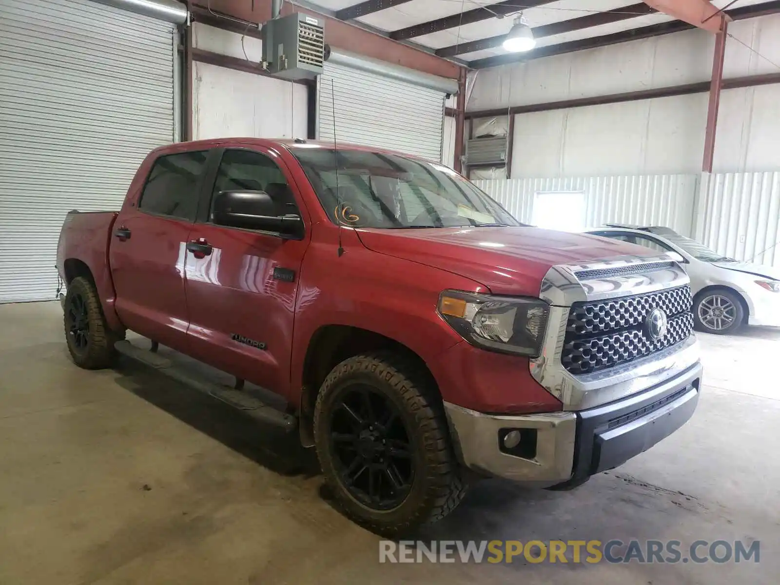 1 Photograph of a damaged car 5TFEY5F12KX250328 TOYOTA TUNDRA 2019