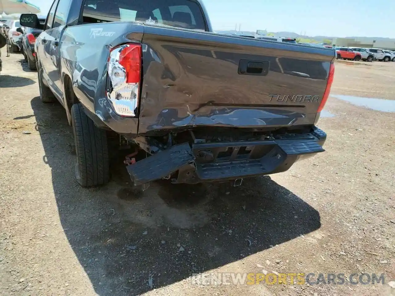 9 Photograph of a damaged car 5TFEY5F13KX246403 TOYOTA TUNDRA 2019