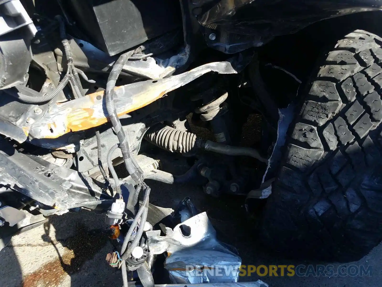 9 Photograph of a damaged car 5TFEY5F13KX251892 TOYOTA TUNDRA 2019