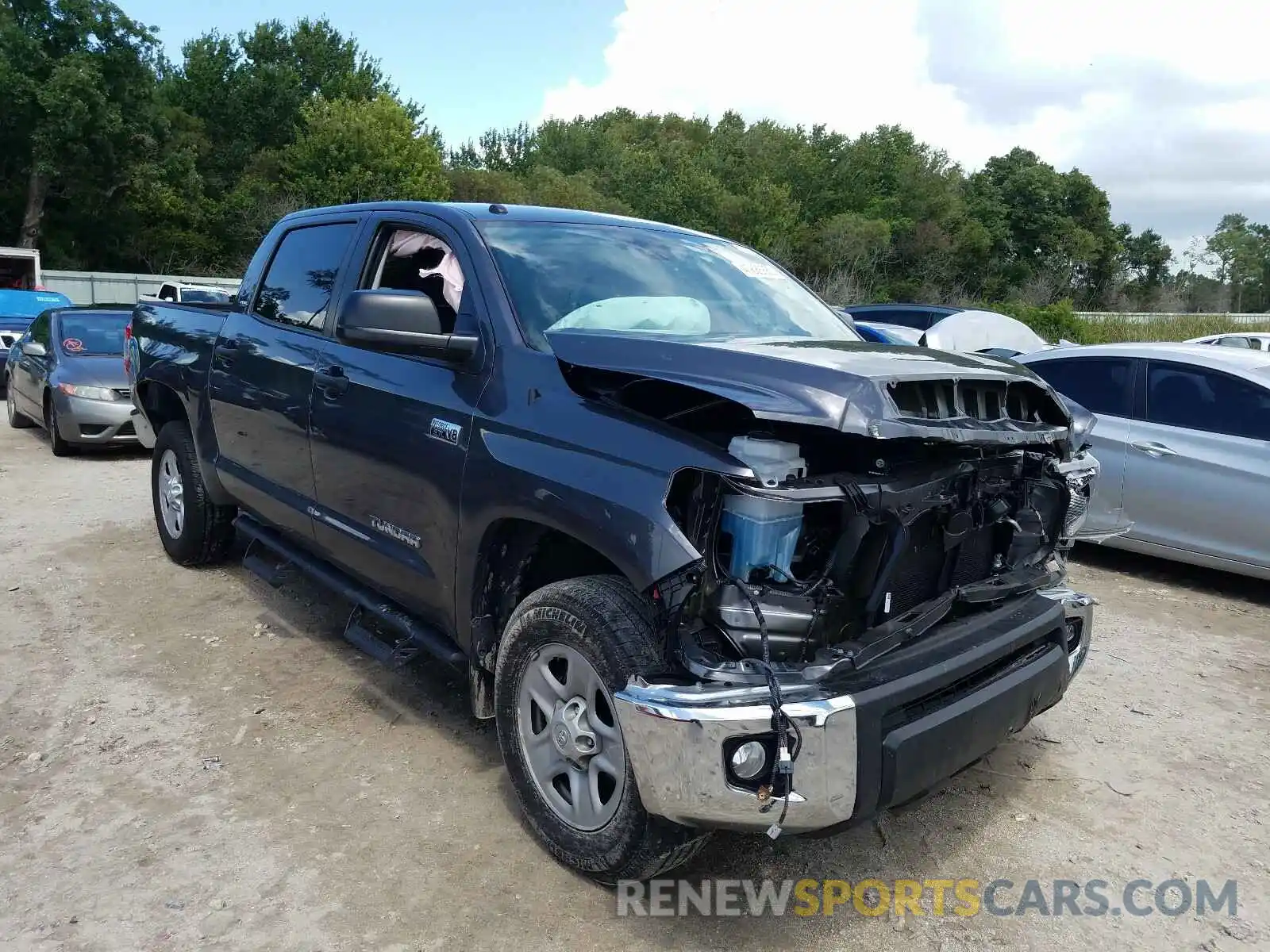 1 Photograph of a damaged car 5TFEY5F14KX253828 TOYOTA TUNDRA 2019