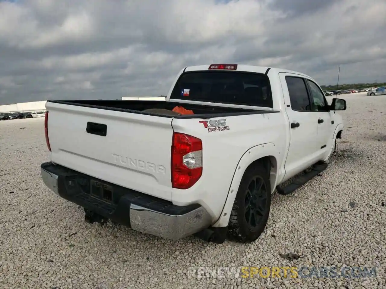 4 Photograph of a damaged car 5TFEY5F15KX245768 TOYOTA TUNDRA 2019