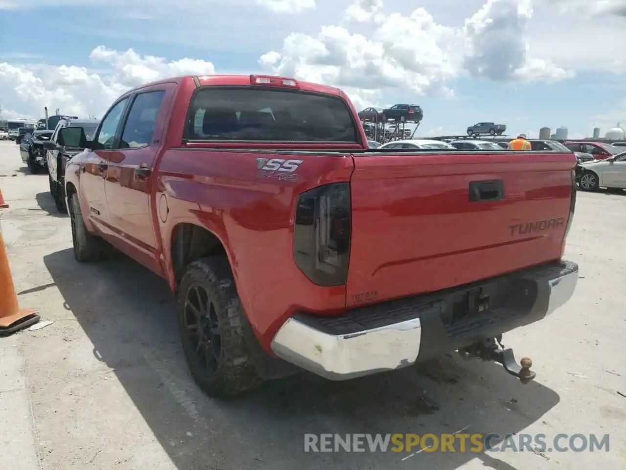 3 Photograph of a damaged car 5TFEY5F16KX246878 TOYOTA TUNDRA 2019