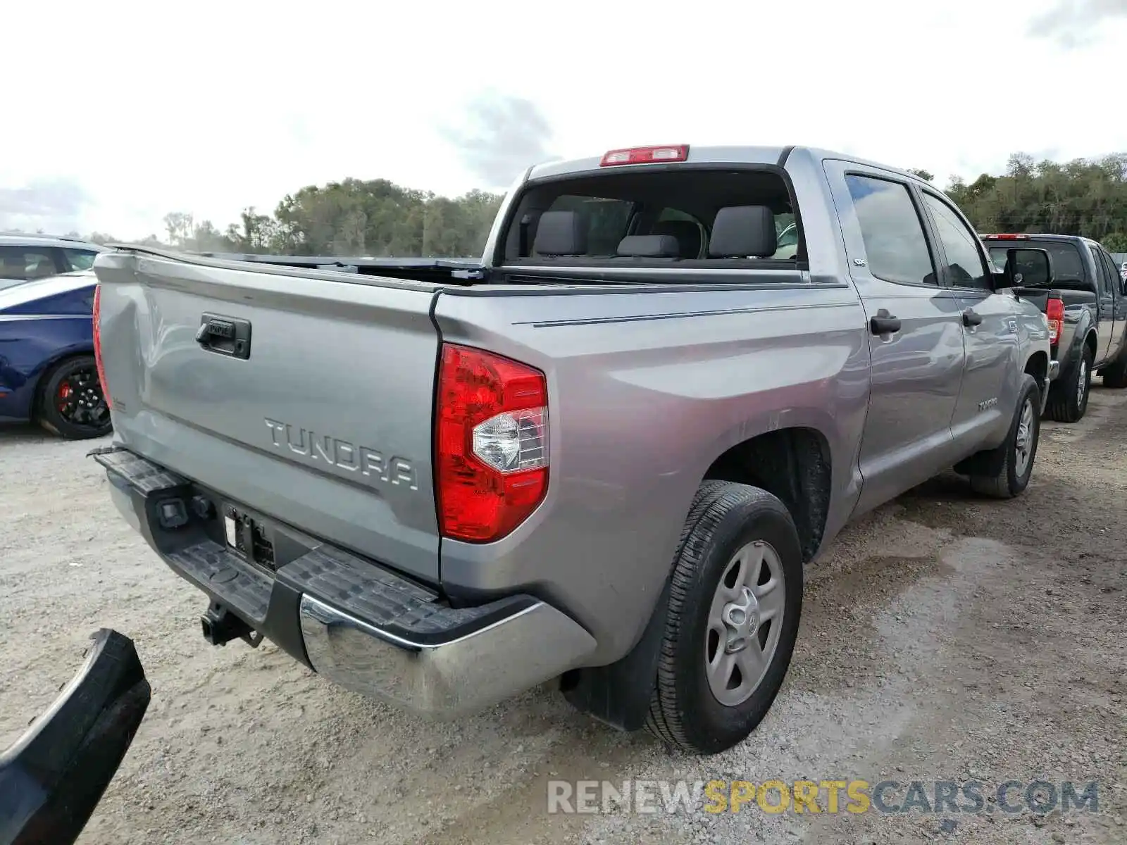 4 Photograph of a damaged car 5TFEY5F17KX246968 TOYOTA TUNDRA 2019