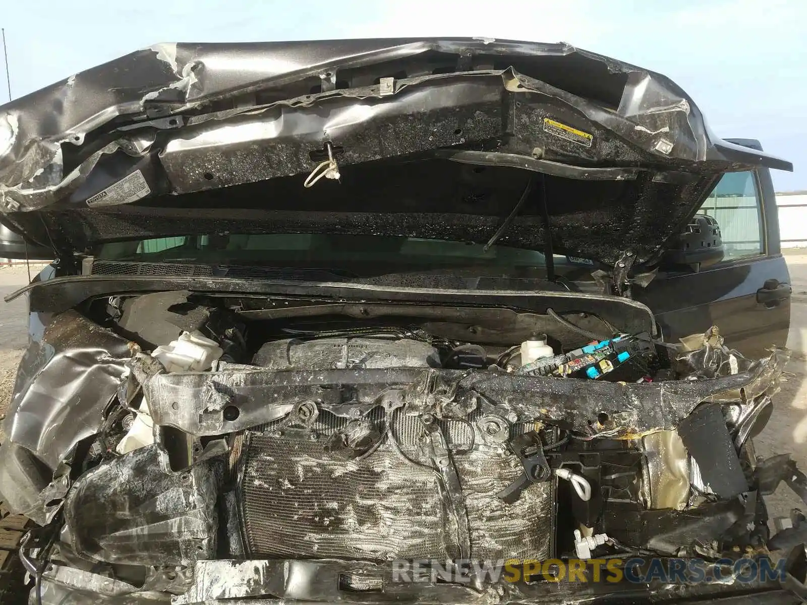 7 Photograph of a damaged car 5TFEY5F17KX255167 TOYOTA TUNDRA 2019