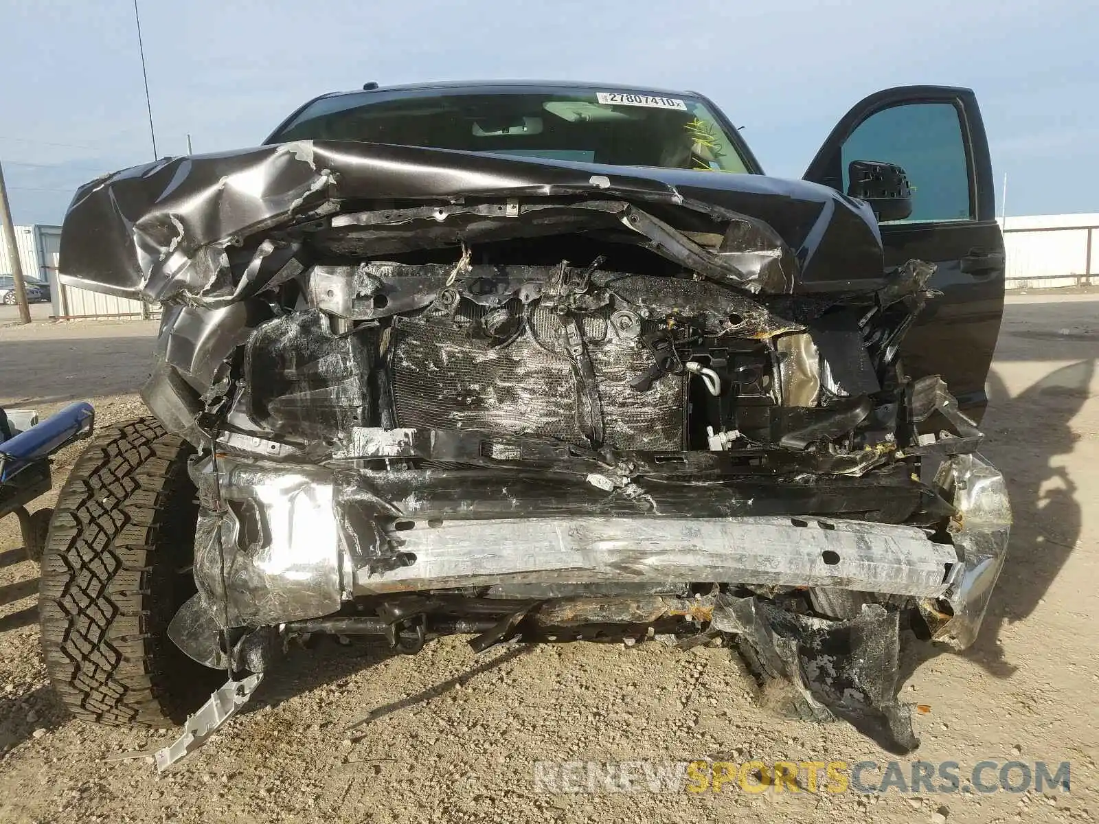 9 Photograph of a damaged car 5TFEY5F17KX255167 TOYOTA TUNDRA 2019