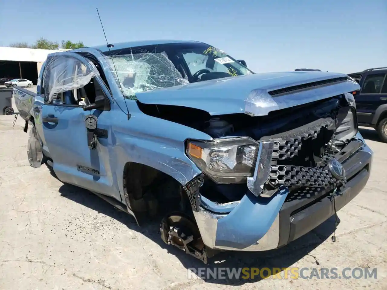 1 Photograph of a damaged car 5TFEY5F18KX251497 TOYOTA TUNDRA 2019