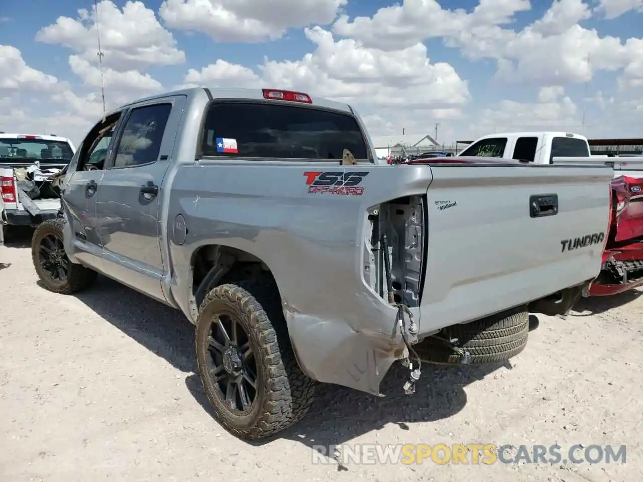 3 Фотография поврежденного автомобиля 5TFEY5F19KX244798 TOYOTA TUNDRA 2019