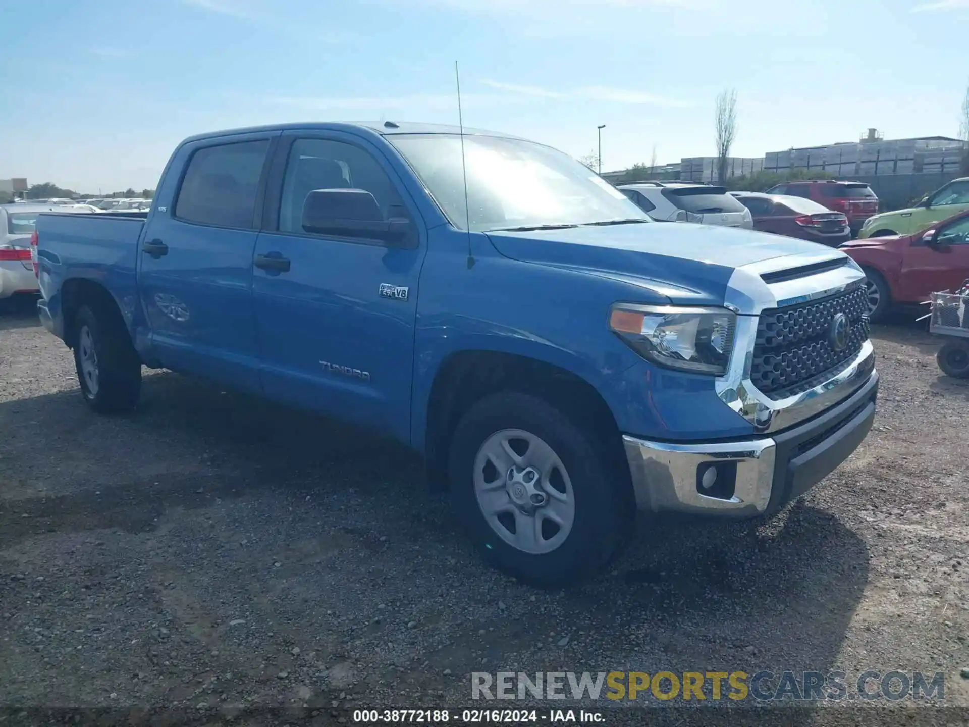 1 Photograph of a damaged car 5TFEY5F19KX250813 TOYOTA TUNDRA 2019