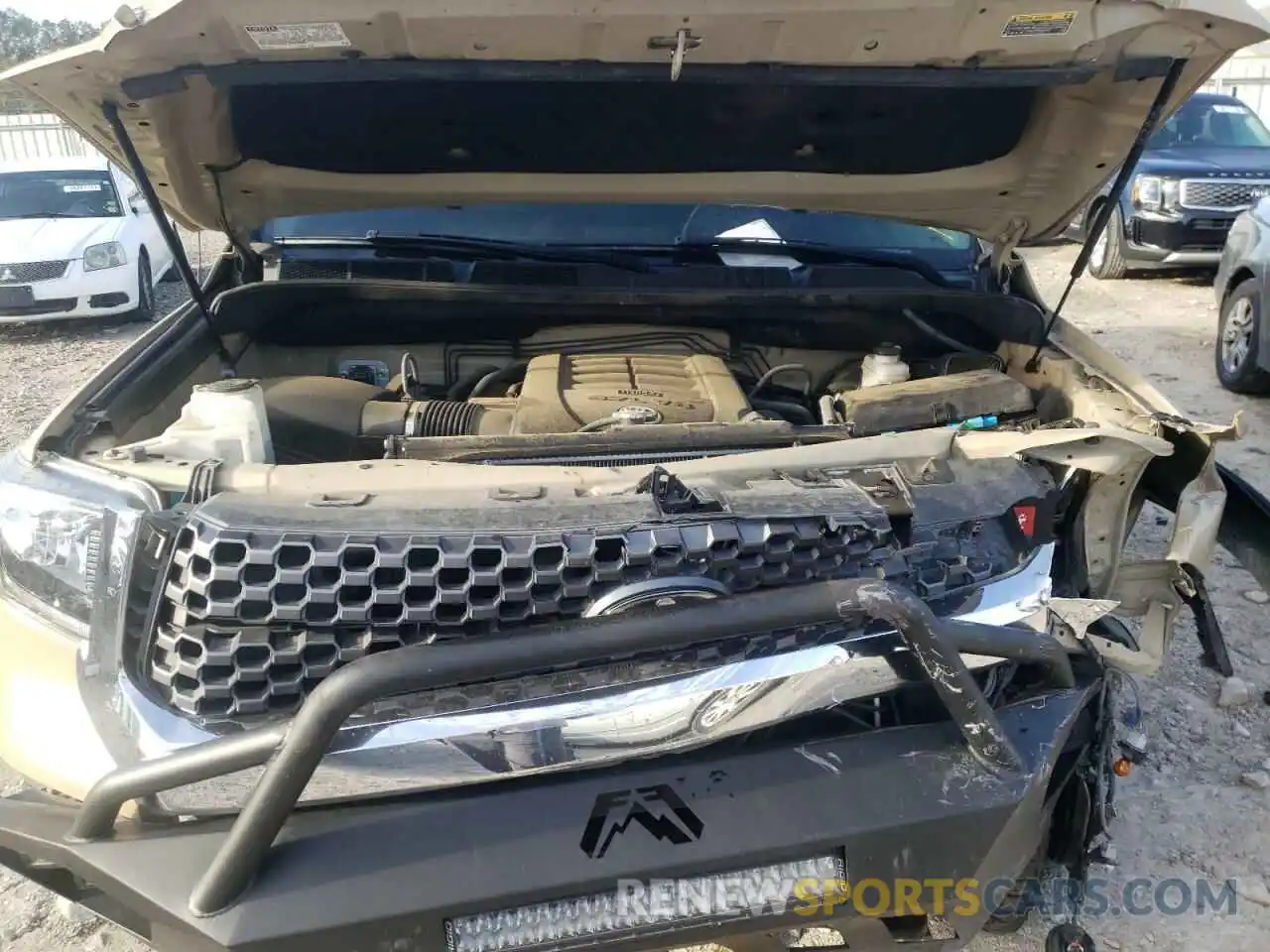 7 Photograph of a damaged car 5TFEY5F19KX252724 TOYOTA TUNDRA 2019