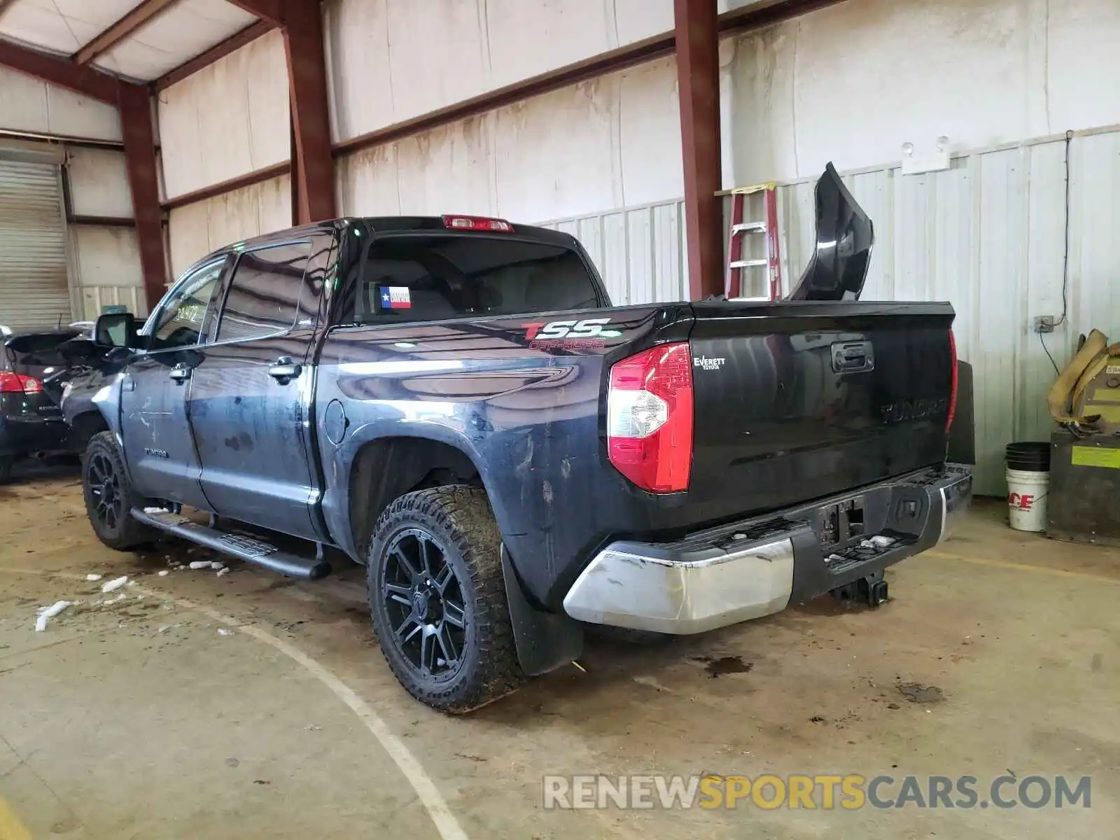 3 Photograph of a damaged car 5TFEY5F19KX253730 TOYOTA TUNDRA 2019