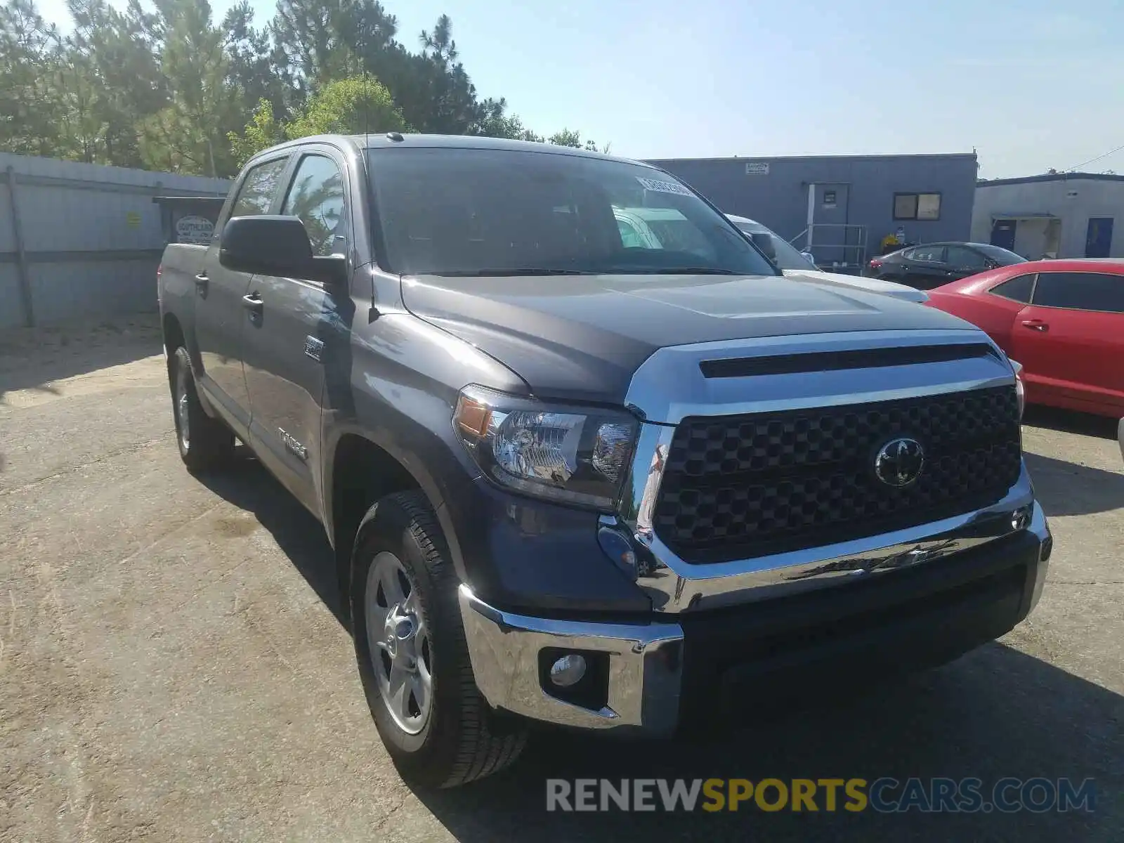 1 Photograph of a damaged car 5TFEY5F19KX253923 TOYOTA TUNDRA 2019