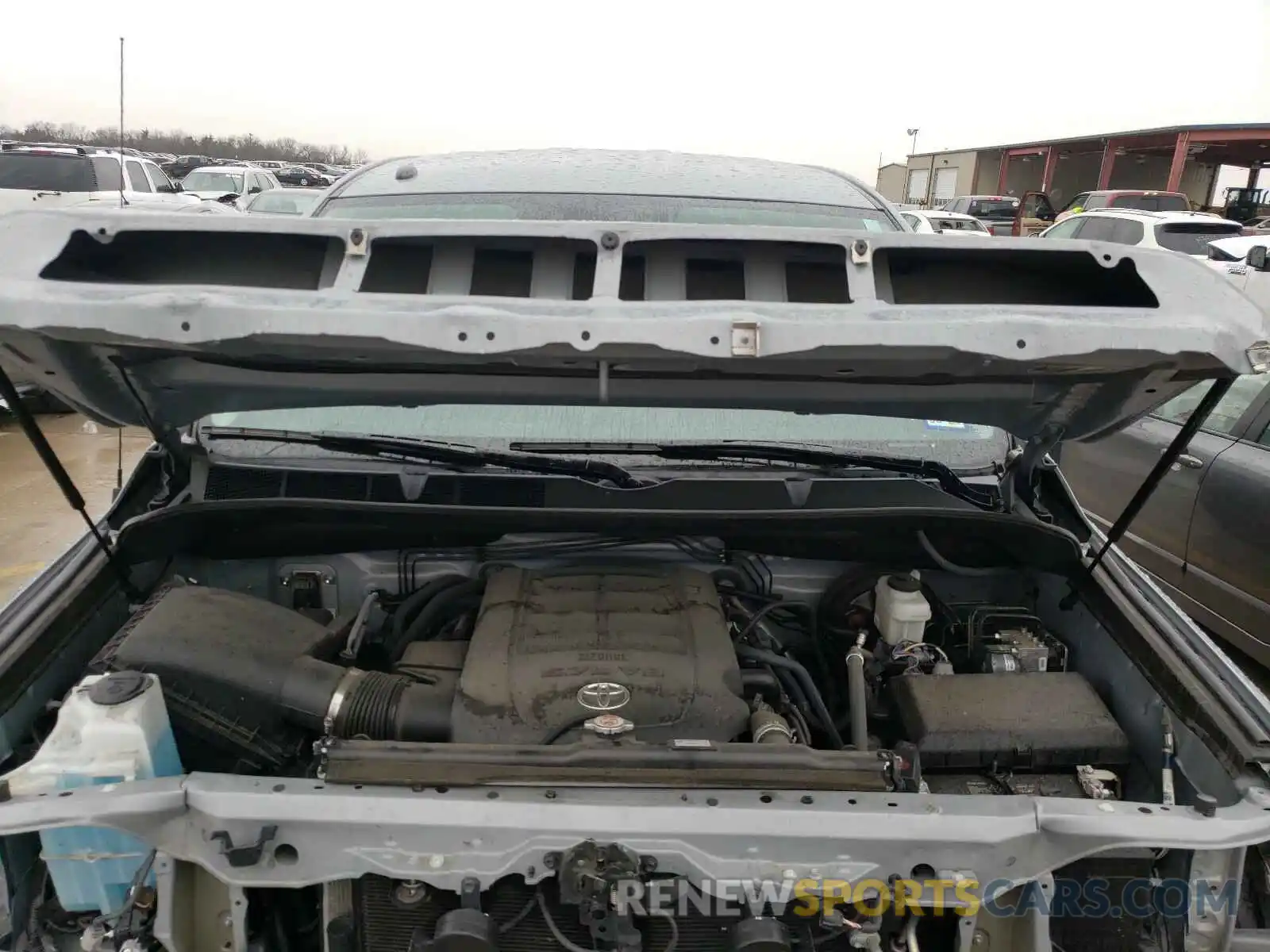 7 Photograph of a damaged car 5TFEY5F1XKX251789 TOYOTA TUNDRA 2019