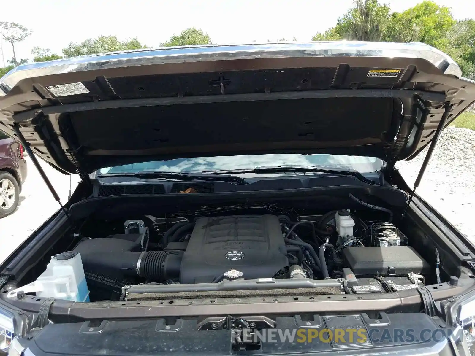 7 Photograph of a damaged car 5TFFY5F12KX253458 TOYOTA TUNDRA 2019