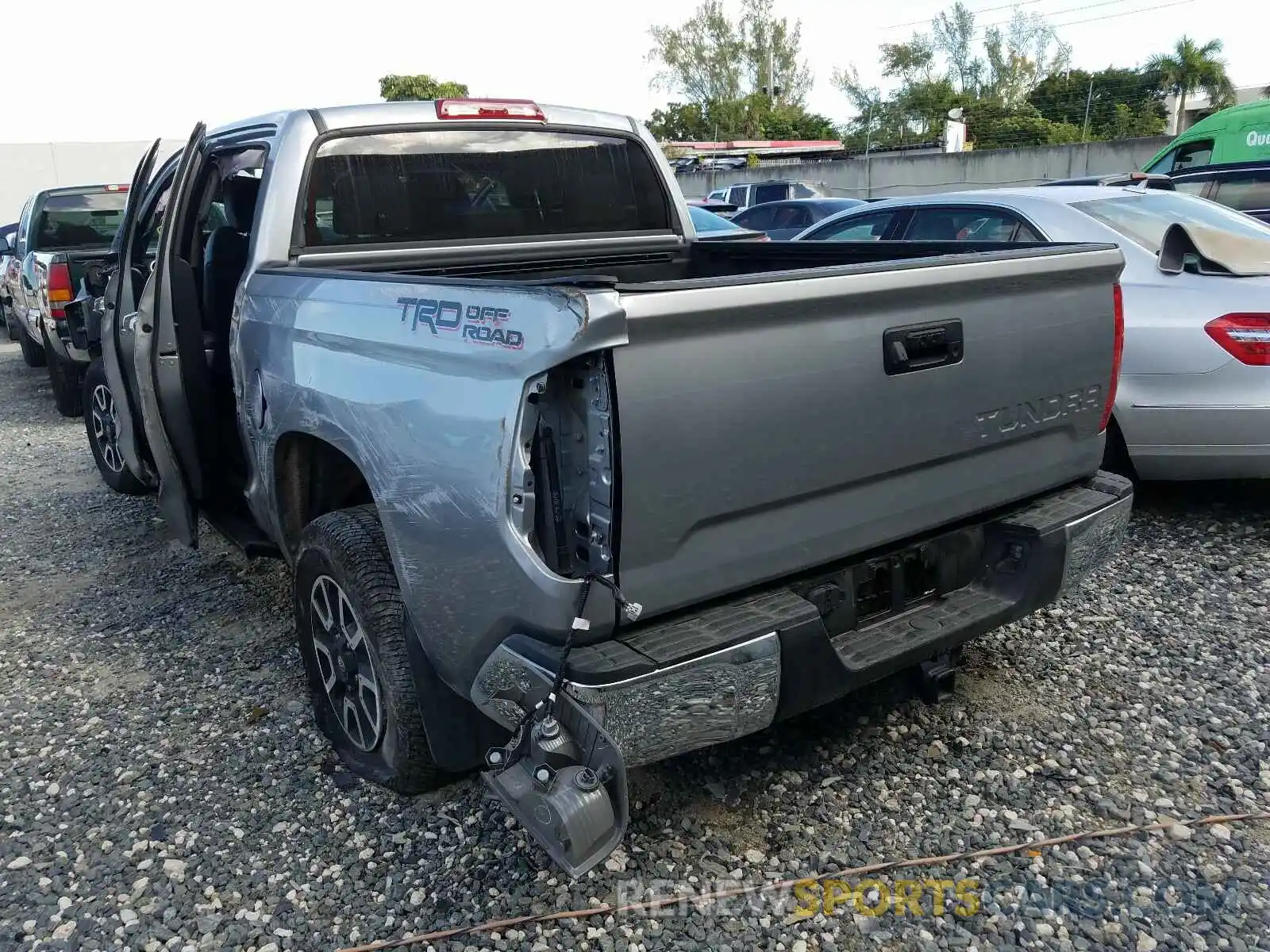 3 Photograph of a damaged car 5TFFY5F13KX246597 TOYOTA TUNDRA 2019