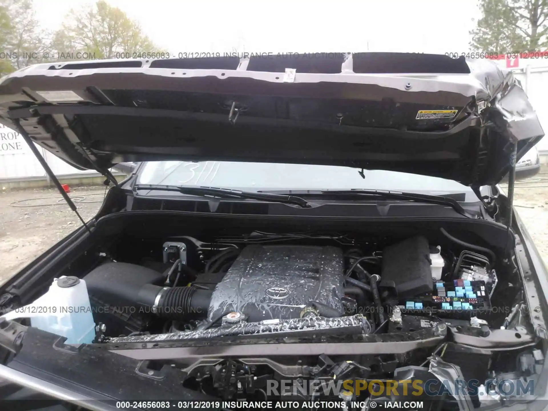 10 Photograph of a damaged car 5TFFY5F14KX249427 TOYOTA TUNDRA 2019