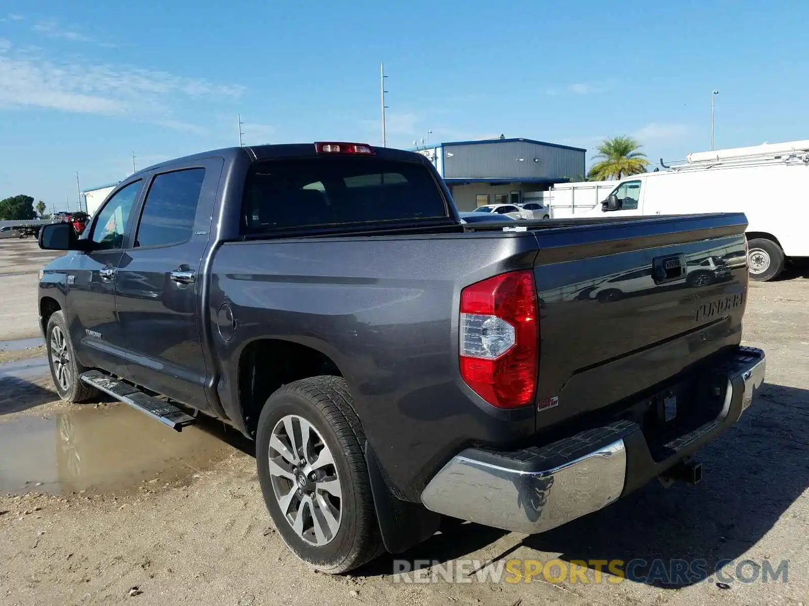 3 Photograph of a damaged car 5TFFY5F1XKX251375 TOYOTA TUNDRA 2019