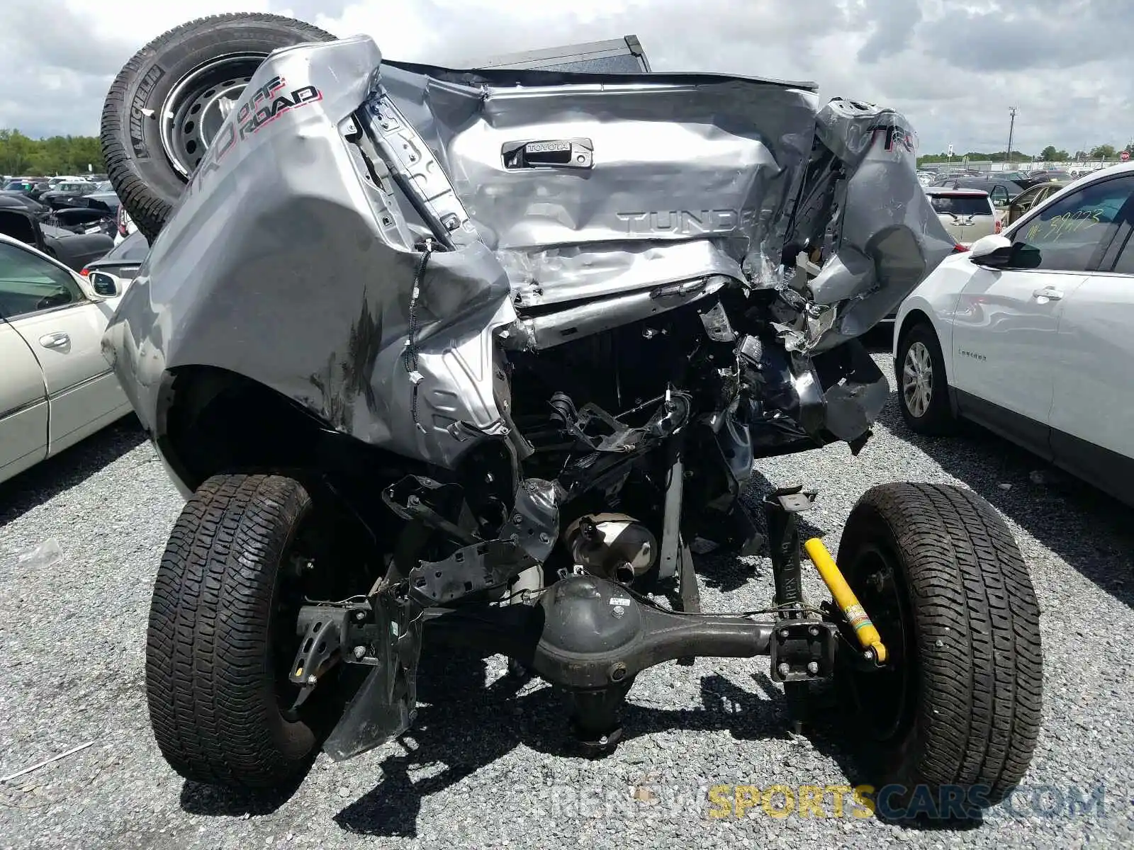 9 Photograph of a damaged car 5TFGY5F13KX251111 TOYOTA TUNDRA 2019