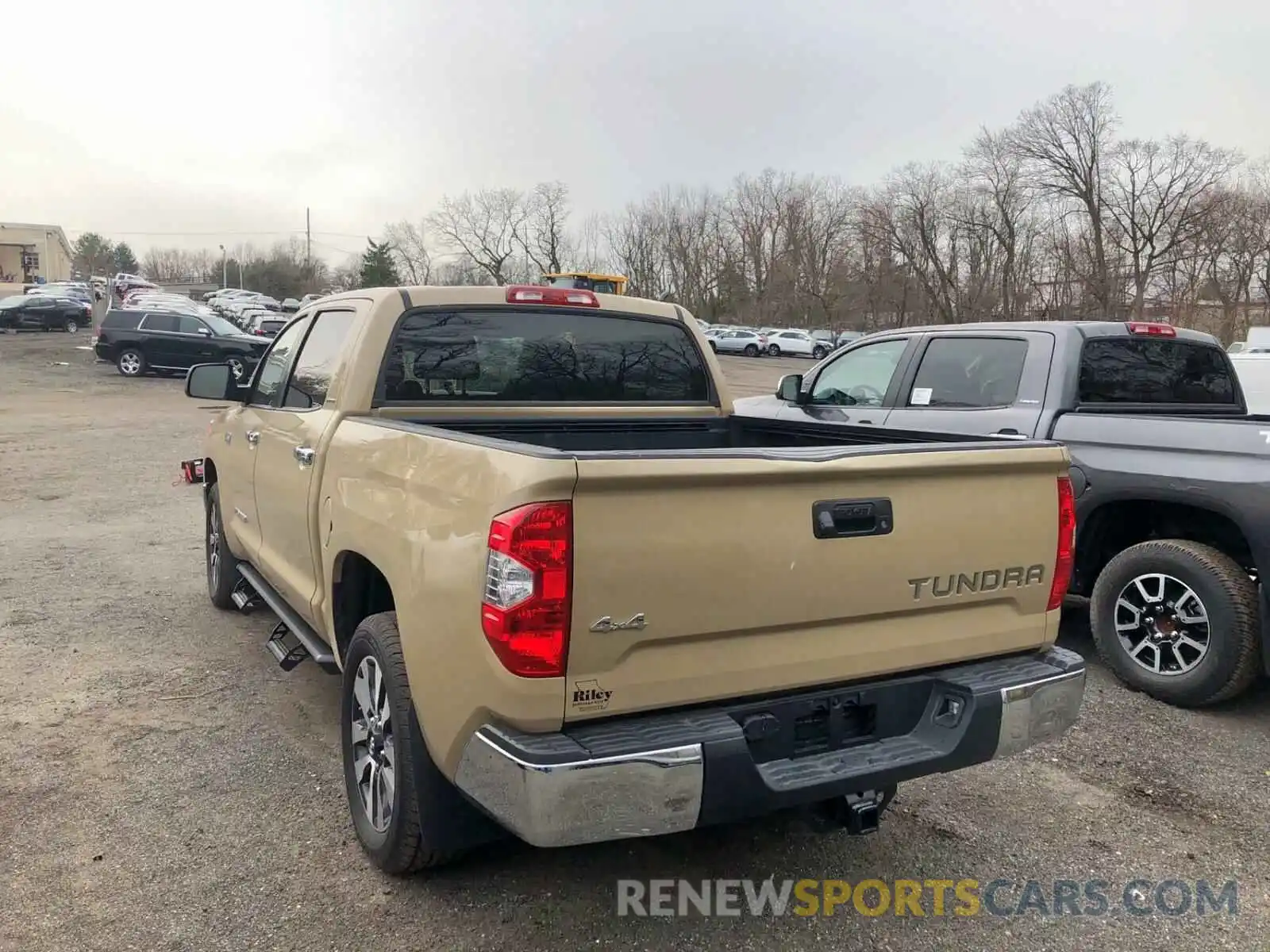 3 Photograph of a damaged car 5TFHY5F10KX799247 TOYOTA TUNDRA 2019