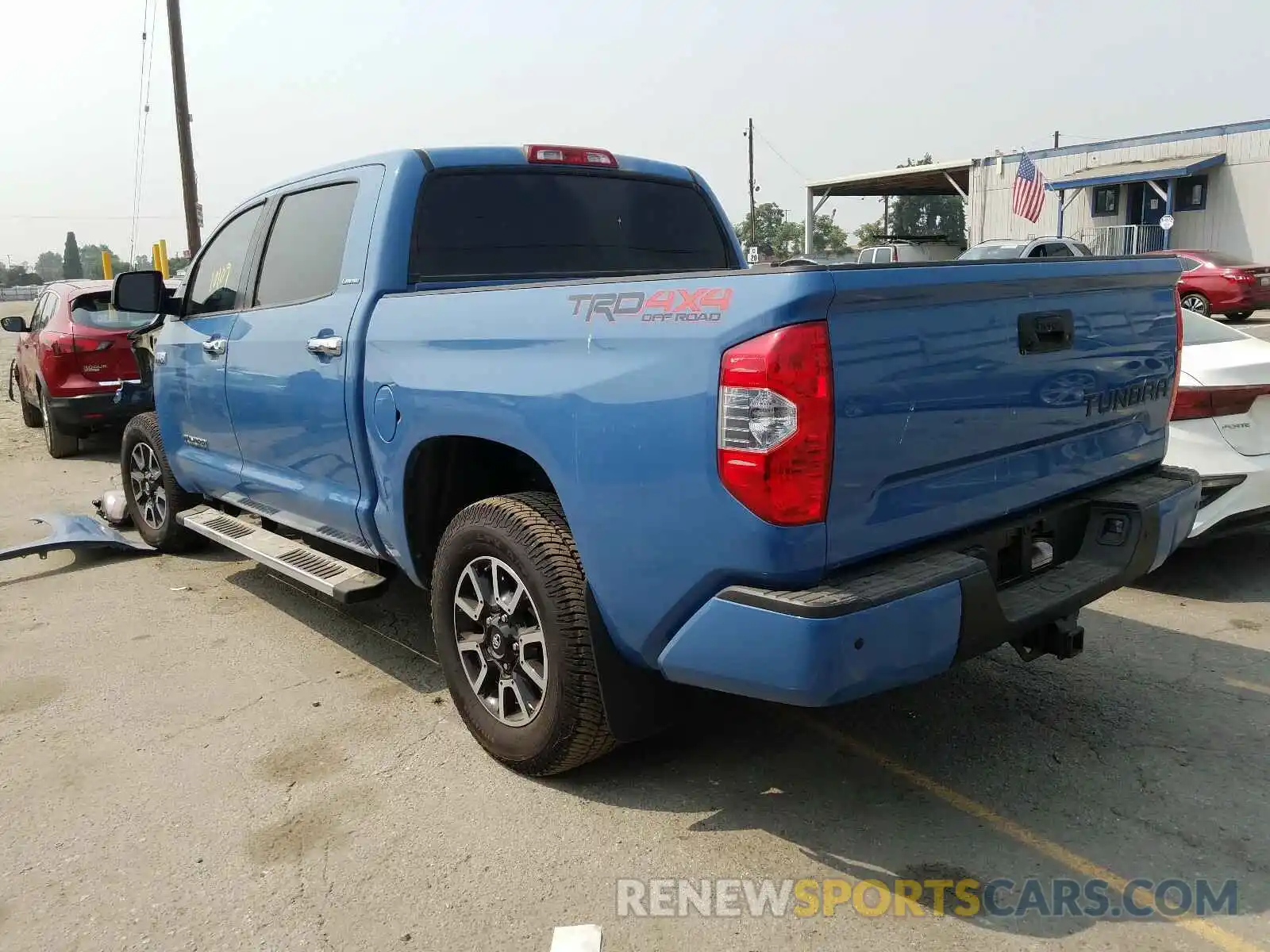 3 Фотография поврежденного автомобиля 5TFHY5F10KX814894 TOYOTA TUNDRA 2019