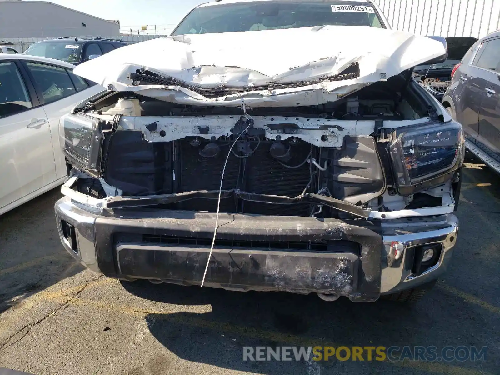 9 Photograph of a damaged car 5TFHY5F10KX822946 TOYOTA TUNDRA 2019