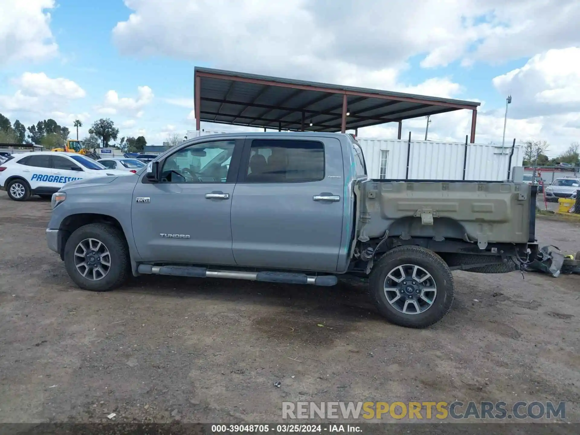 15 Photograph of a damaged car 5TFHY5F10KX826902 TOYOTA TUNDRA 2019